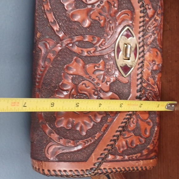 Tooled purse - Picture 14 of 16